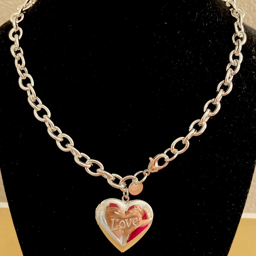 🌟 Silver Chunky Heart Pendant Necklace